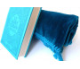 Pack cadeau : Le Saint Coran (arabe-français-phonétique) avec couverture daim de luxe (bleu) + Tapis unis en velours couleur bleu