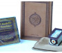 Pack Cadeau : Le Saint Coran version arabe marron (Hafs) + La citadelle du Musulman (2CD) + Tapis Voyageur + Porte clé parfum "Musc Blanc"