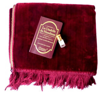 Pack Cadeau : Tapis uni en velours bordeaux + livre d'invocations "La Citadelle" + Parfum Musc concentré