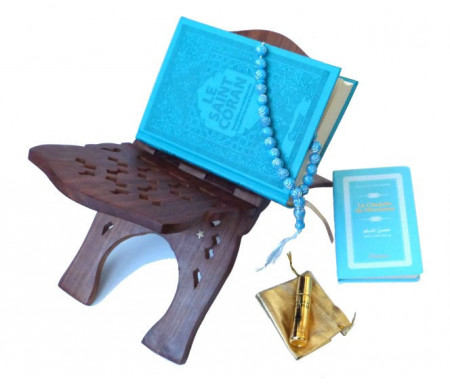 Pack Cadeau de Luxe Couleur Bleu (mixte) : Le Saint Coran et La Citadelle du musulman (français-arabe-phonétique) + Porte Coran en bois + Chapelet + Parfum au choix