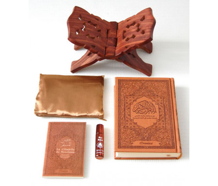 Pack Cadeau Marron : Le Saint Coran français-arabe-phonétique, La Citadelle du musulman, Porte-Coran, Tapis de poche et Parfum de luxe