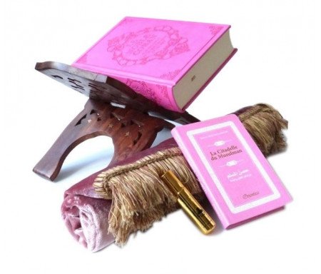 Pack cadeau rose pour femmes : Le Noble Coran (bilingue français/arabe) + La Citadelle du Musulman + Tapis de prière en velours + Parfum musc d'Or "Amira" + Porte Coran