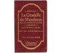 Coffret Cadeau Homme (Bordeaux) : Le Saint Coran Phonétique et La Citadelle du musulman (deux livres français arabe phonétique), Tapis, Musk pour hommes, Chapelet