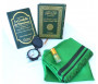 Pack Cadeau voyageur vert : Le Saint Coran Bilingue (arabe-français) + La Citadelle du musulman + Tapis de prière de poche et boussole + Parfum "Musk Mumtaz"