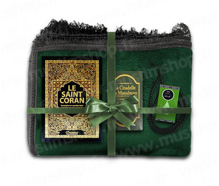 Coffret Pack Cadeau Mixte : Tapis épais molletonné Vert / Coran Arabe-français avec phonétique et couverture cuir / La Citadelle du Musulman / Parfum et Chapelet