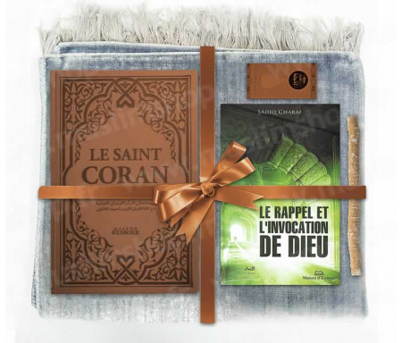 Coffret Pack Cadeau Gris et Marron pour Homme : Tapis de Prière Velours Gris / Le Rappel et l'Invocation de Dieu / Coran Rainbow arabe-français avec phonétique avec couverture cuir Marron / Parfum et Miswak