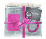 Coffret Pack Cadeau Gris et Rose pour Femme : Tapis de Prière Velours Gris / Chapelet Rose / Coran arabe-français Rose avec couverture cuir